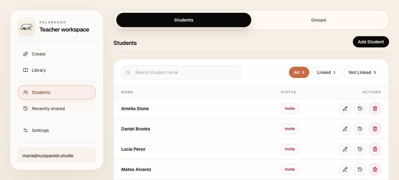 Palabruno teacher roster with student records and invite status.